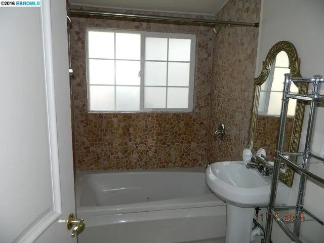 1546 Pleasant Ln, Lafayette, California 94549