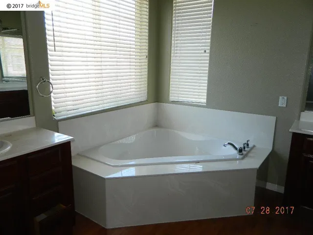 2683 Spindrift Cir, Hayward, California 94545