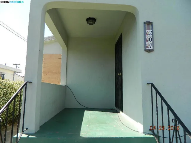 1207 62nd Ave, Oakland, California 94621