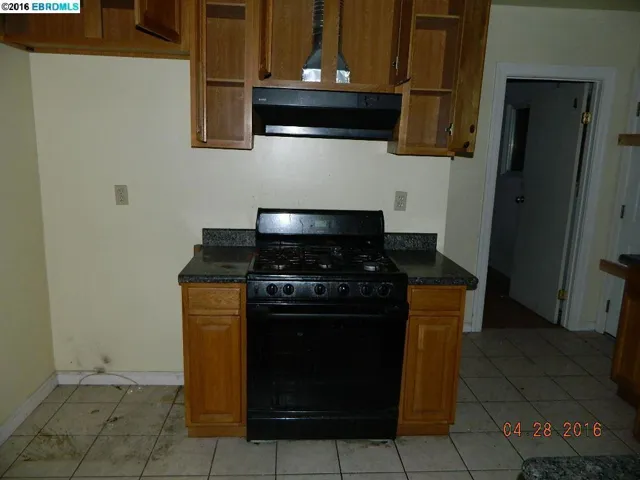 1207 62nd Ave, Oakland, California 94621