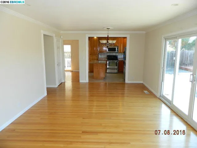2545 Phelan Ave, Hayward, California 94545