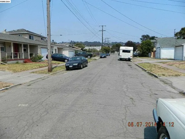5436 Modoc Ave, Richmond, California 94804-5238