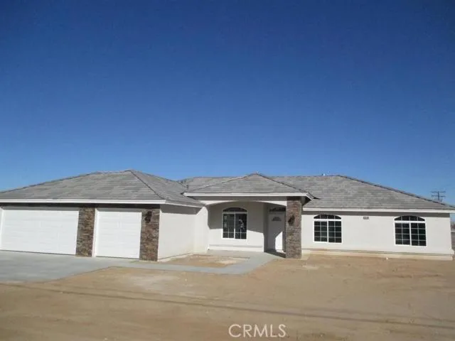 16138 Palm Street, Hesperia, California 92345