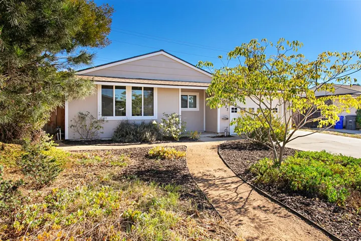 14027 Eastern St, Poway, California 92064
