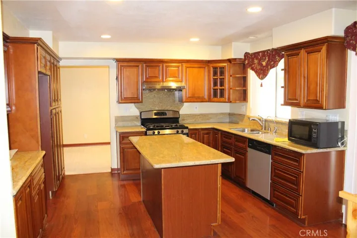 4161 Thatchbury Court, Chino Hills, California 91709