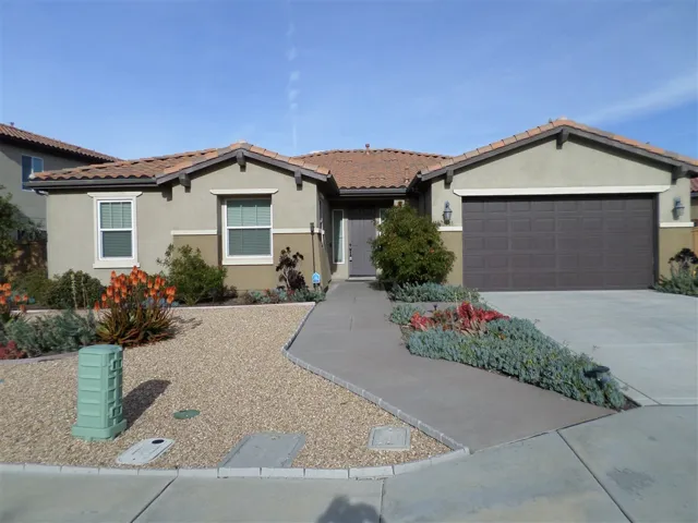 11803 Woodside Terrace, Santee, California 92071