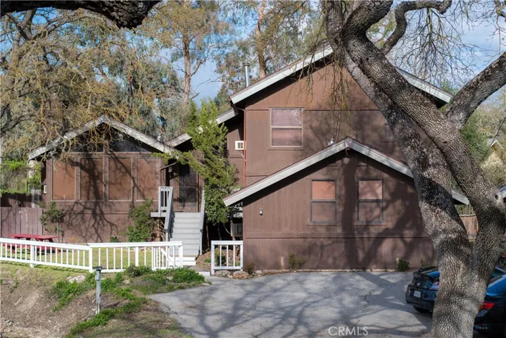 7735 Tecorida Avenue, Atascadero, California 93422