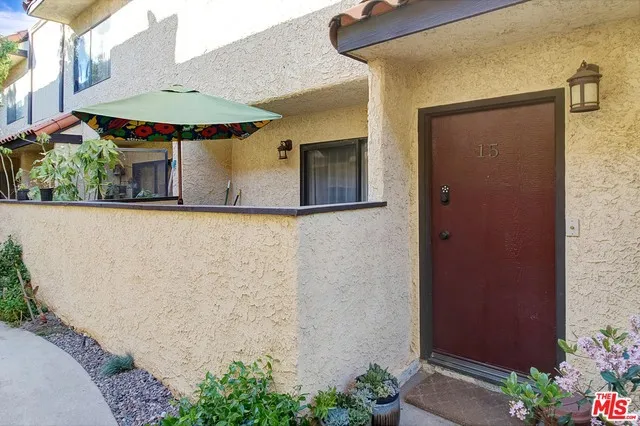 13540 Hubbard Street 15, Sylmar, California 91342
