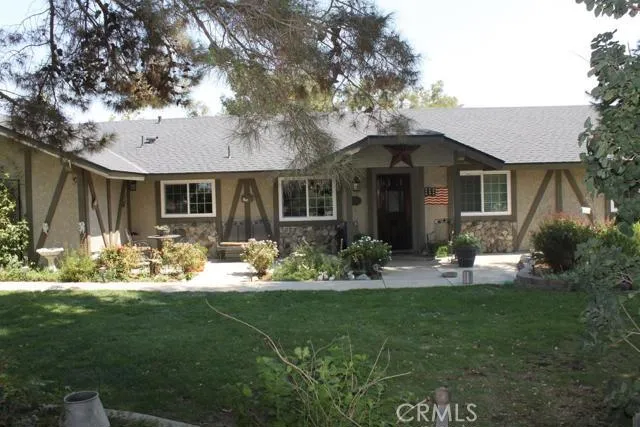 10646 Solano Road, Phelan, California 92371