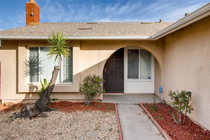 14532 High Pine Street, Poway, California 92064