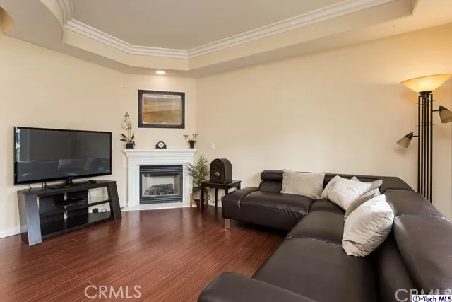 12010 Magnolia Boulevard 101, Valley Village, California 91607