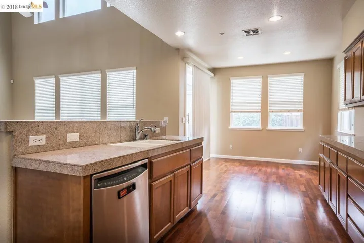 330 Roundhill Dr, Brentwood, California 94513