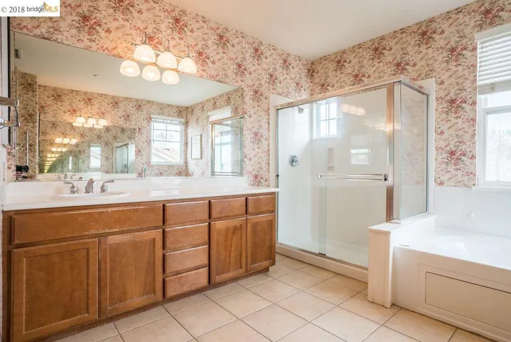 330 Roundhill Dr, Brentwood, California 94513
