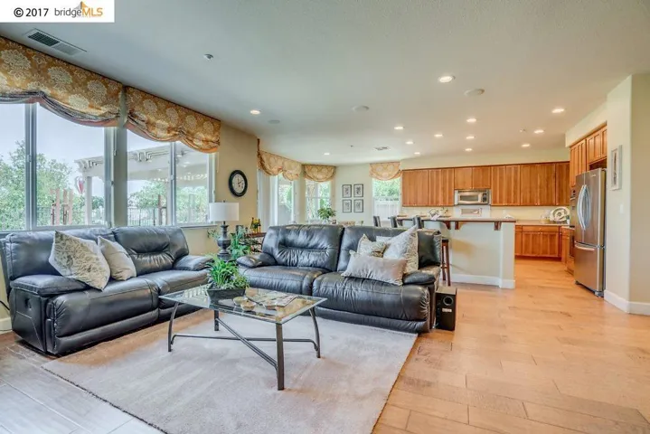577 Myrtle Beach Dr, Brentwood, California 94513