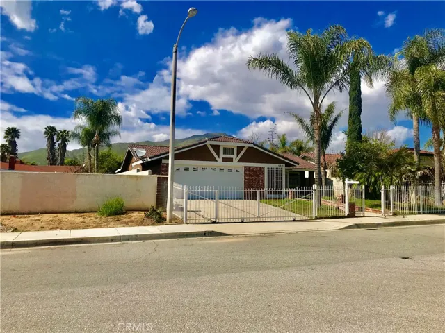 3301 Florine Avenue, Riverside, California 92509