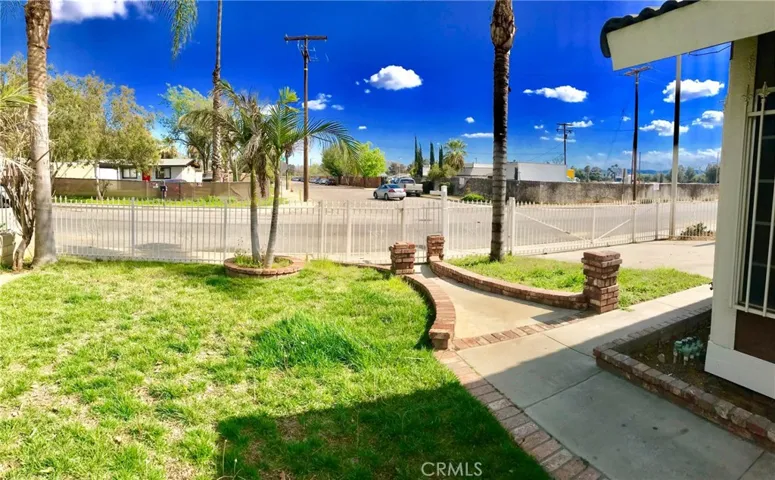 3301 Florine Avenue, Riverside, California 92509