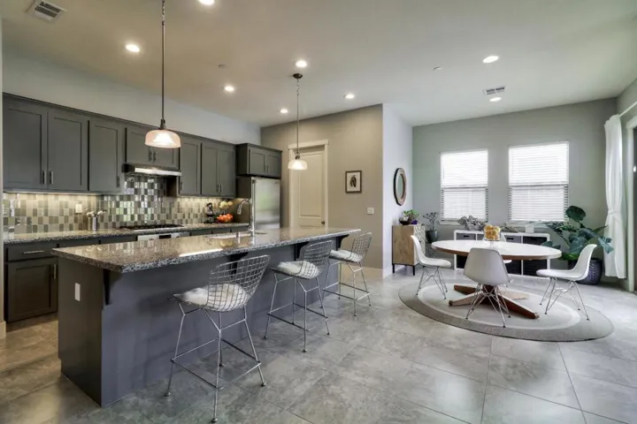 1667 Santana Ranch Drive, Hollister, California 95023