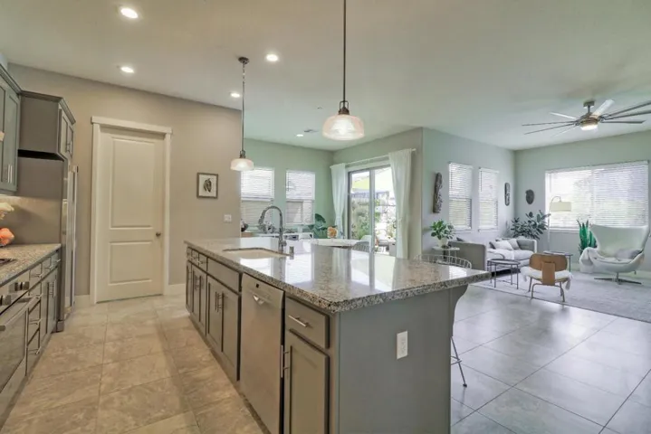 1667 Santana Ranch Drive, Hollister, California 95023