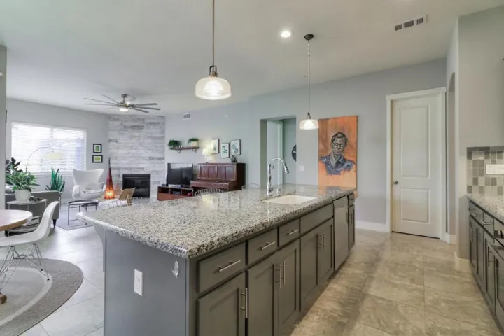 1667 Santana Ranch Drive, Hollister, California 95023