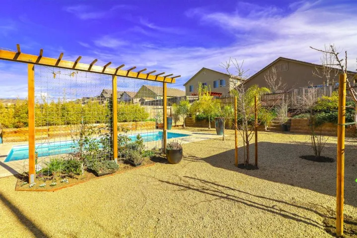 1667 Santana Ranch Drive, Hollister, California 95023