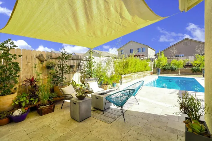 1667 Santana Ranch Drive, Hollister, California 95023