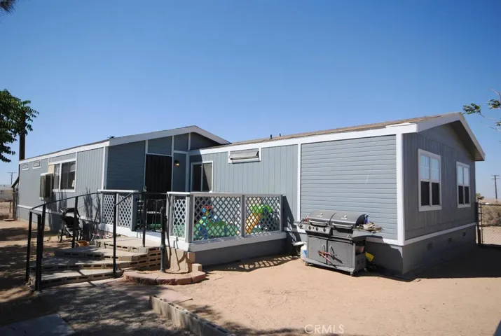 10929 La Mirada Road, Phelan, California 92371