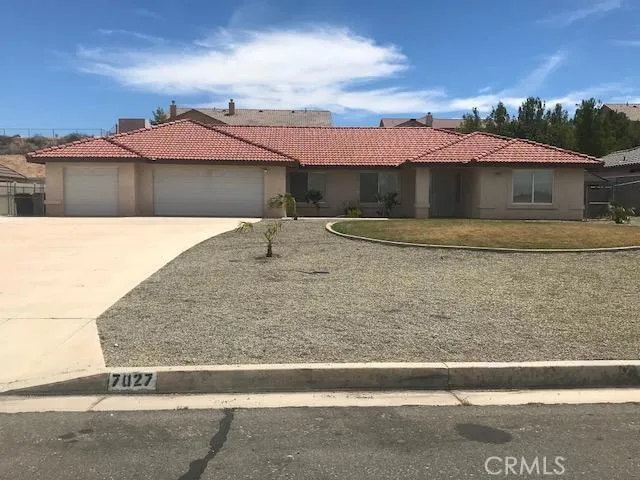 7027 Danbury Avenue, Hesperia, California 92345