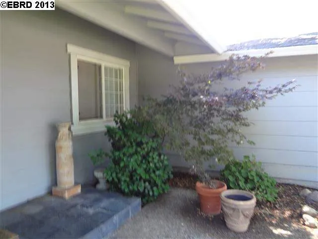 2264 Stonebridge Rd, Livermore, California 94550-6545