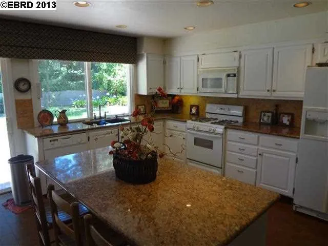 2264 Stonebridge Rd, Livermore, California 94550-6545