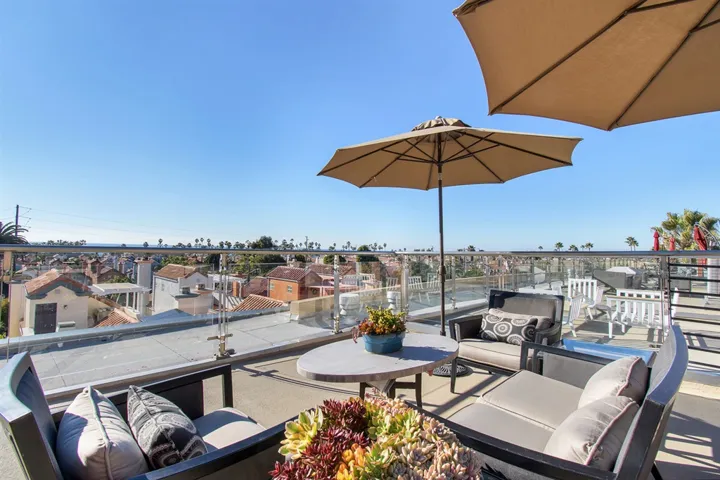 401 N Coast Hwy 210, Oceanside, California 92054