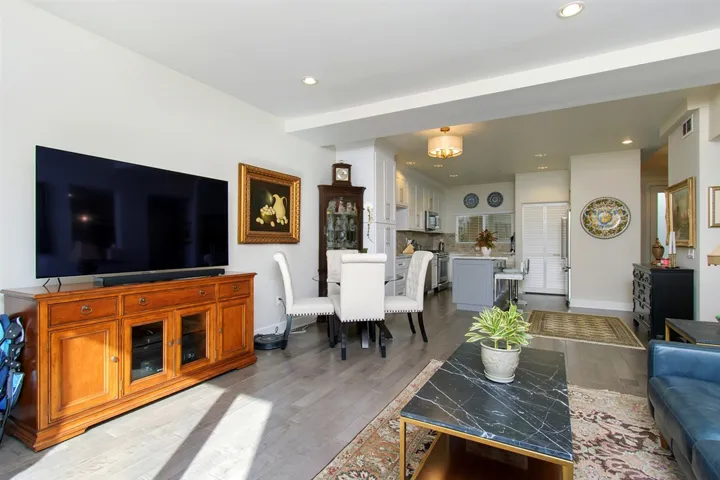 401 N Coast Hwy 210, Oceanside, California 92054