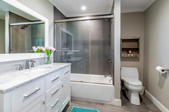 330 Dedalera Drive, Portola Valley, California 94028