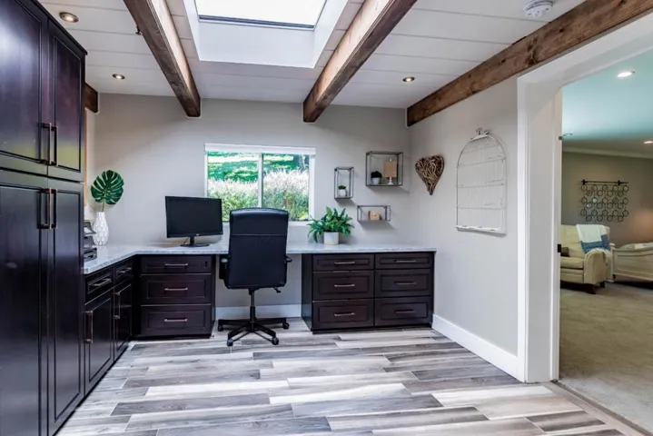 330 Dedalera Drive, Portola Valley, California 94028