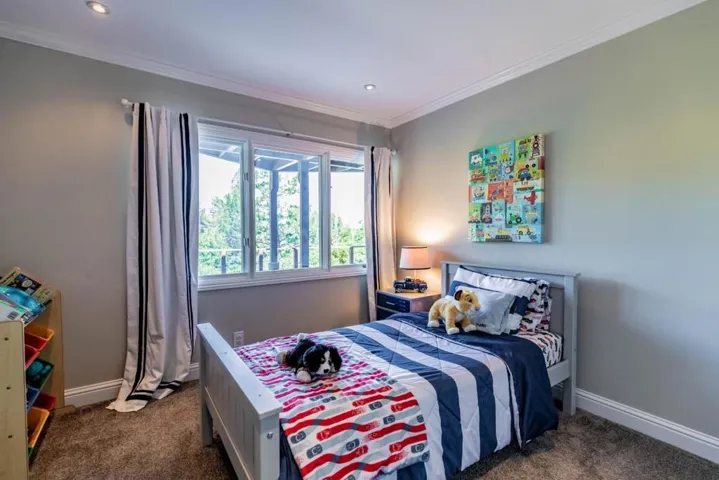 330 Dedalera Drive, Portola Valley, California 94028