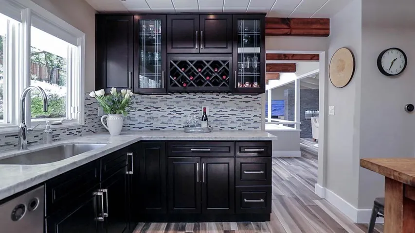 330 Dedalera Drive, Portola Valley, California 94028