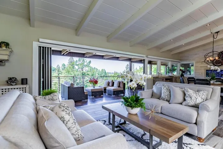 330 Dedalera Drive, Portola Valley, California 94028