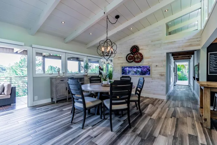 330 Dedalera Drive, Portola Valley, California 94028