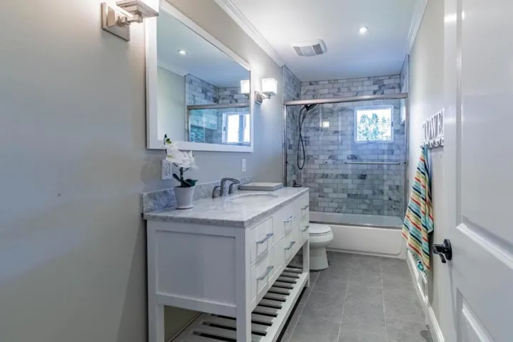 330 Dedalera Drive, Portola Valley, California 94028