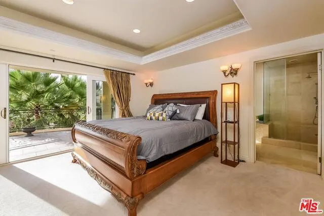 123 N Doheny Drive, Beverly Hills, California 90211