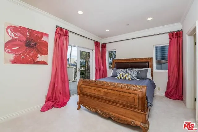123 N Doheny Drive, Beverly Hills, California 90211