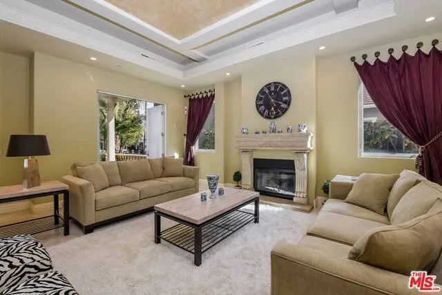 123 N Doheny Drive, Beverly Hills, California 90211