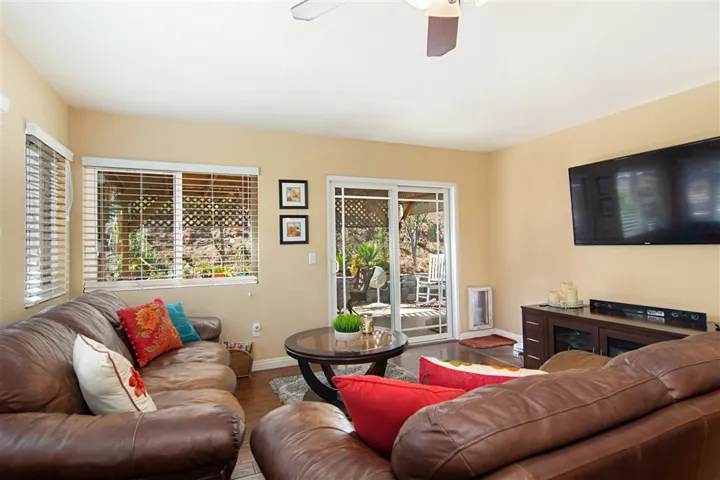 8660 Via Del Luz, El Cajon, California 92021