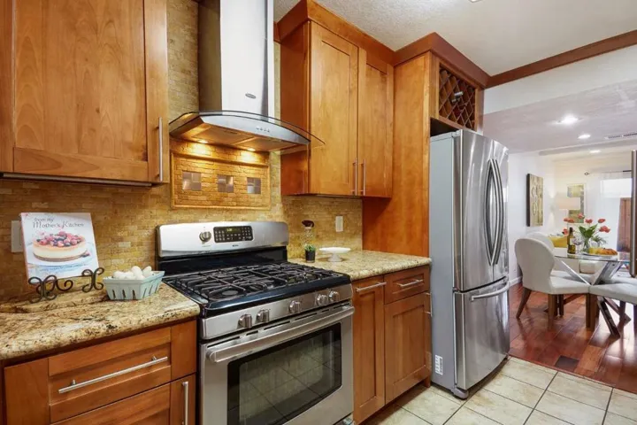 10475 Mary Avenue, Cupertino, California 95014