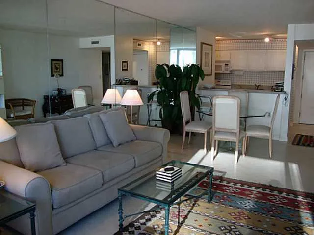 gallery-image 4