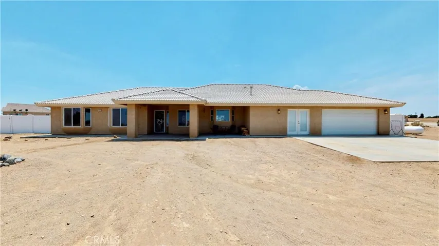 10182 A/b Shasta Road A, Phelan, California 92371