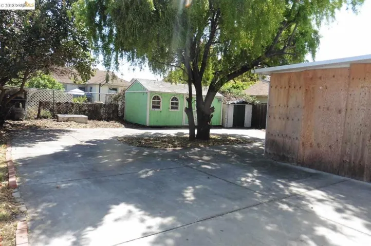1530 Brookside Dr, San Pablo, California 94806