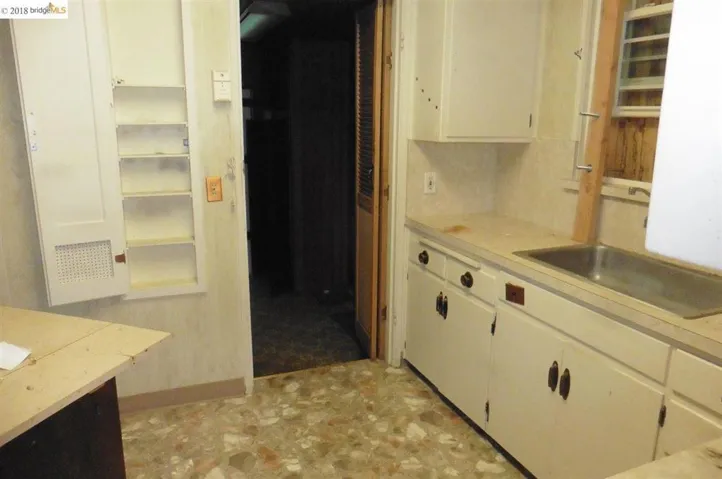 1530 Brookside Dr, San Pablo, California 94806