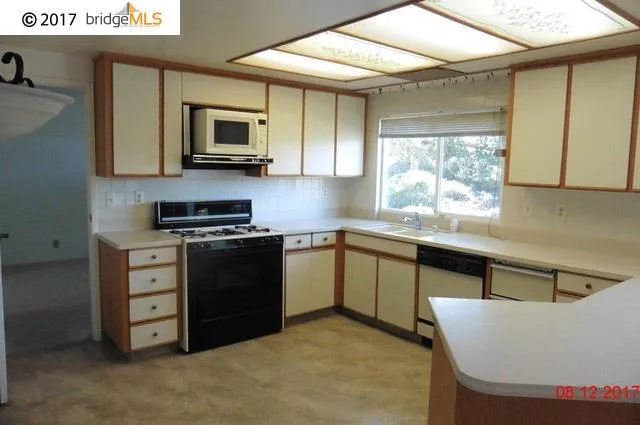 1910 Kingridge Ct, Walnut Creek, California 94596