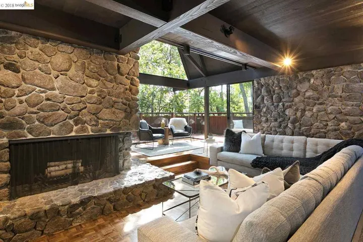 252 The Uplands, Berkeley, California 94705