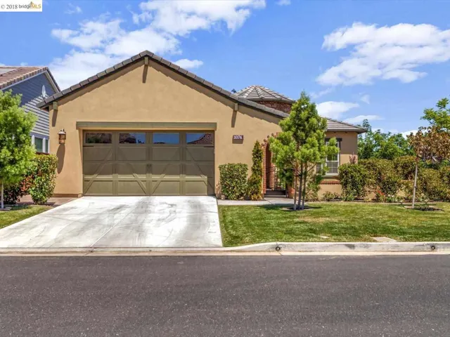 1074 Pomerol Cir, Brentwood, California 94513